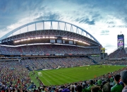 东契奇重返赛场，反败为胜首场状态出色，MAD观众沸腾！气势如虹延续